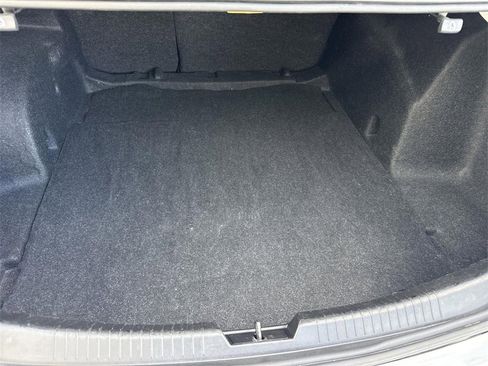 Used 2023 Chevrolet Malibu LT image 32