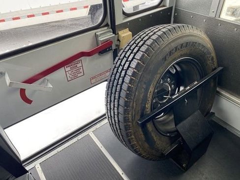 Used 2007 Chevrolet Express 3500 w/ School Bus Package image 27