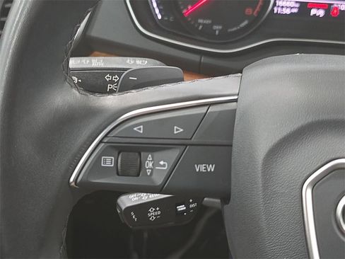 Used 2023 Audi Q5 2.0T Premium w/ Convenience Package image 17