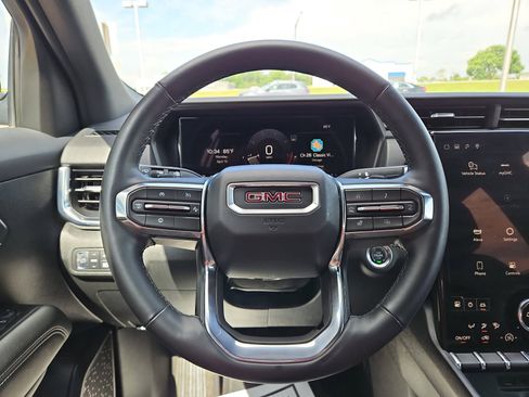 Used 2025 GMC Terrain Elevation AWD/4WD image 10