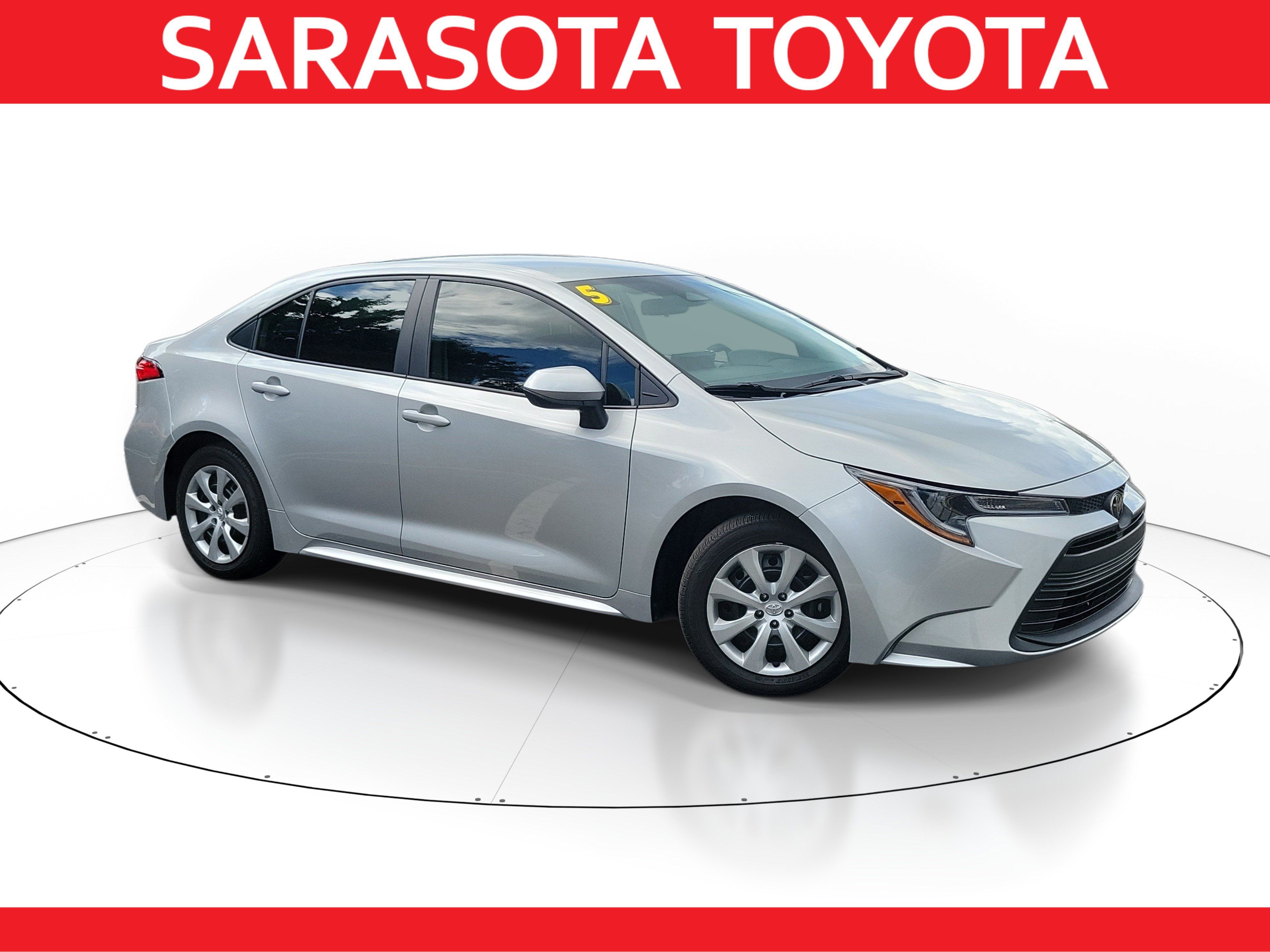 Used 2025 Toyota Corolla LE FWD image 1