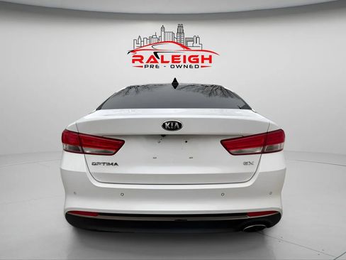 Used 2016 Kia Optima EX w/ Premium Package image 6