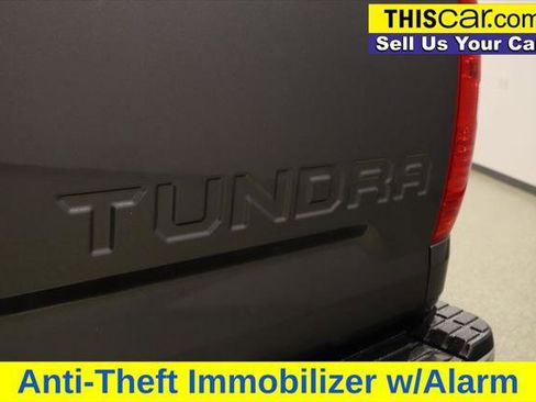 Used 2018 Toyota Tundra SR5 w/ SR5 Upgrade Package image 14