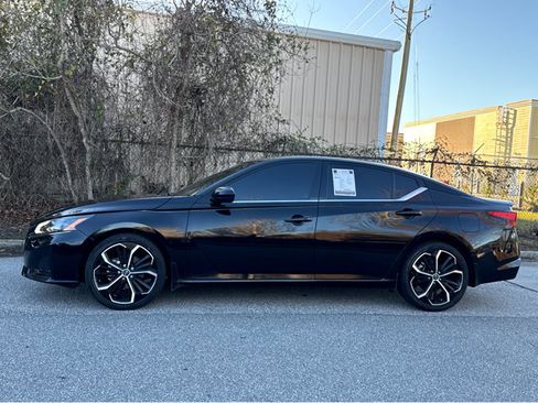 Certified 2023 Nissan Altima 2.5 SR image 27