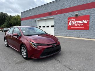 Used 2025 Toyota Corolla LE FWD video 1