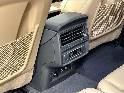 Certified 2025 Audi Q7 2.0T Premium Plus w/ Premium Plus Package image 17