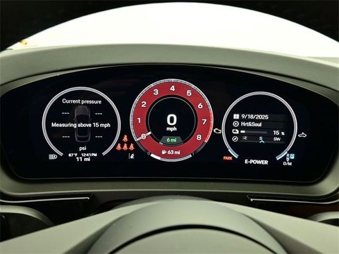 New 2026 Porsche Cayenne E-Hybrid Coupe image 9