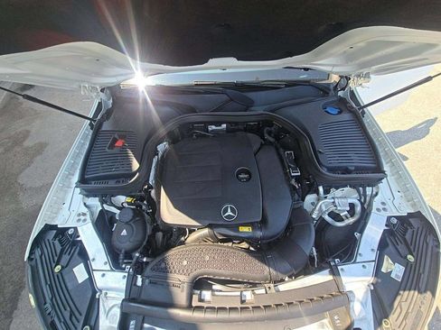 Used 2021 Mercedes-Benz GLC 300 4MATIC image 19