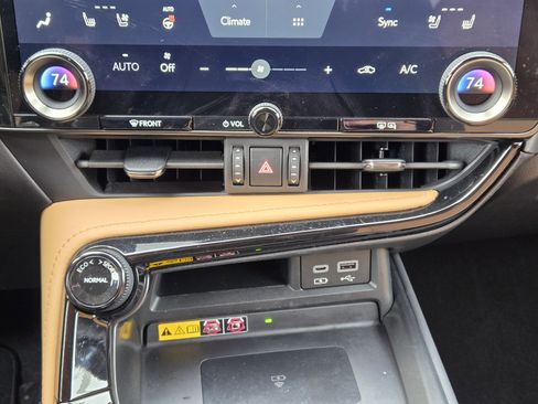 Used 2022 Lexus NX 350h AWD image 26