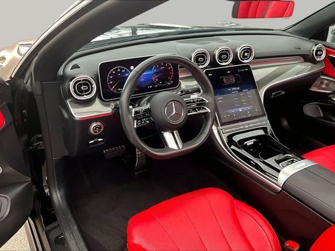 Certified 2024 Mercedes-Benz CLE 300 4MATIC Cabriolet image 17