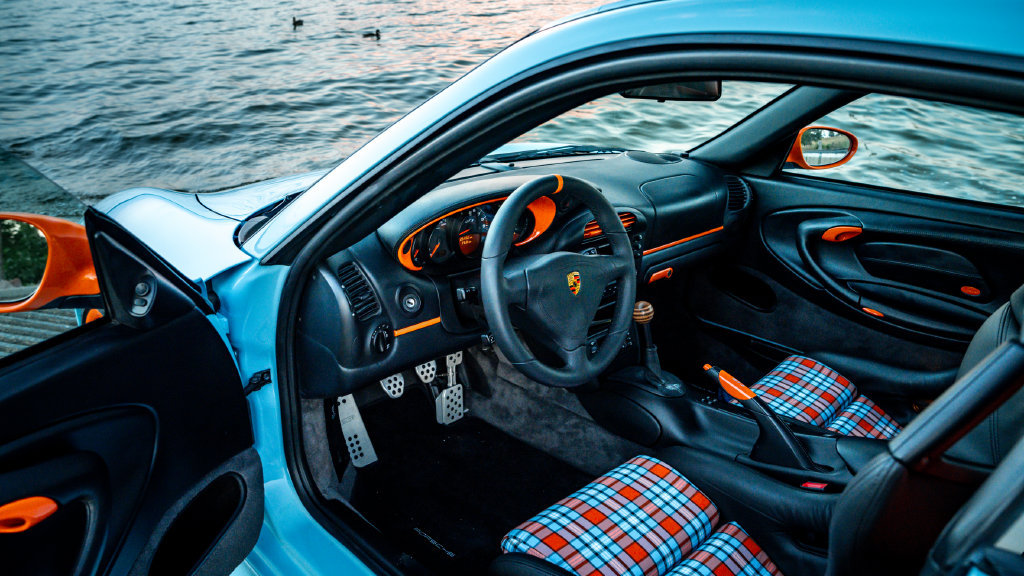 Used 2004 Porsche 911 GT3 RWD image 4