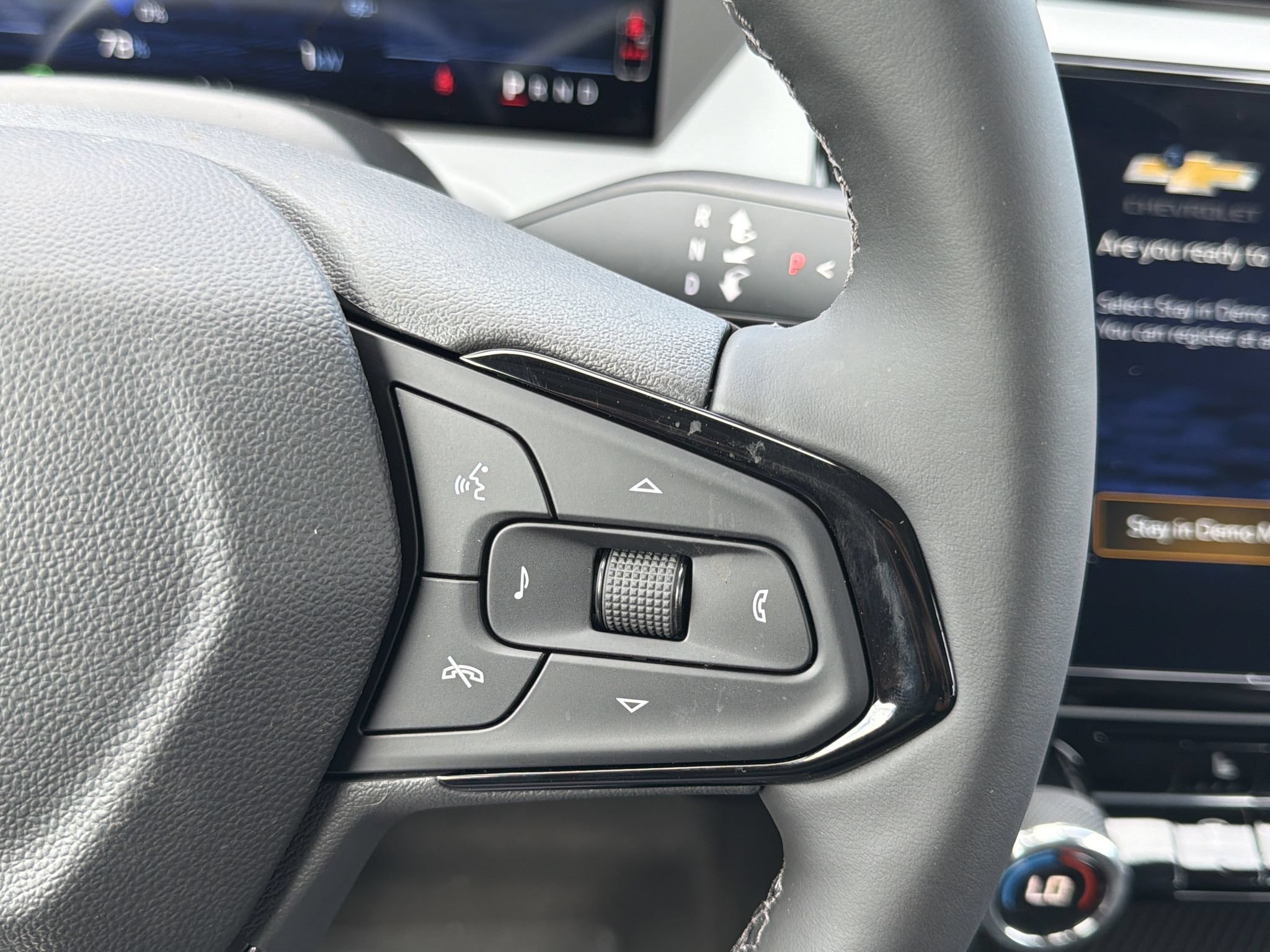 New 2027 Chevrolet Bolt LT w/ Comfort Package FWD image 7