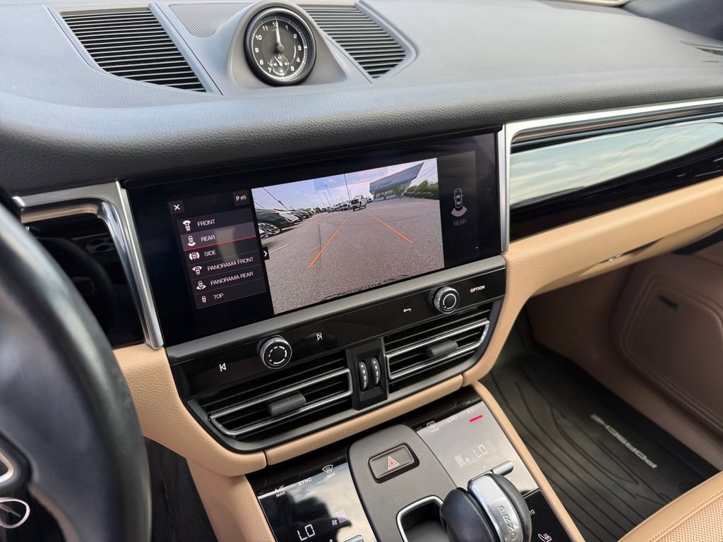 Used 2024 Porsche Macan w/ Premium Plus Package AWD/4WD image 19
