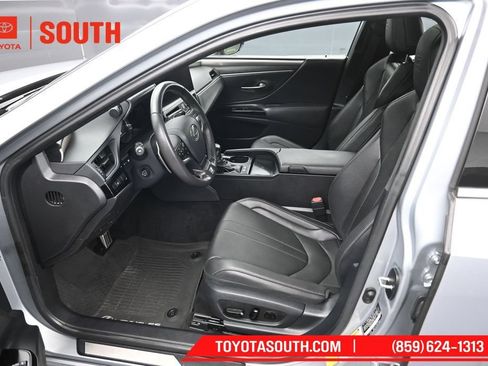 Used 2023 Lexus ES 300h F Sport w/ Accessory Package (Z1) FWD image 9