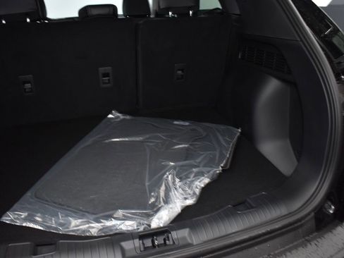 New 2025 Ford Escape SE w/ PHEV Premium Package FWD image 13