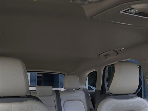 New 2026 Lincoln Corsair Premiere AWD/4WD image 22