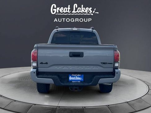 Used 2017 Toyota Tacoma TRD Pro AWD/4WD image 4