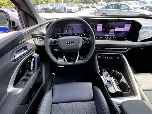 New 2026 Audi SQ5 Premium Plus AWD/4WD image 19
