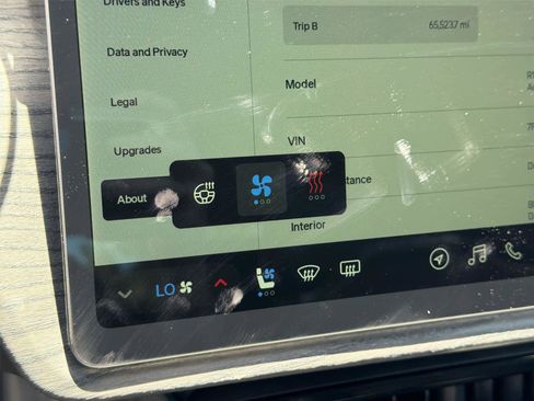 Used 2023 Rivian R1T Adventure AWD/4WD image 36