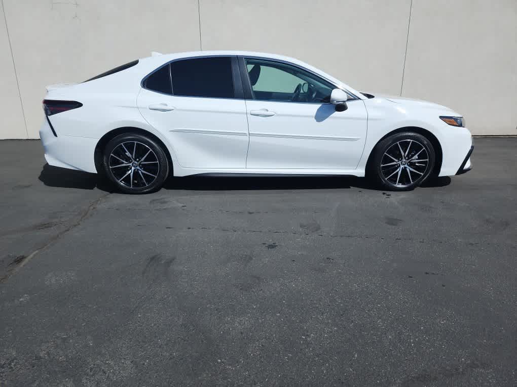 Used 2024 Toyota Camry SE w/ Blackout Package (TMS) FWD image 3