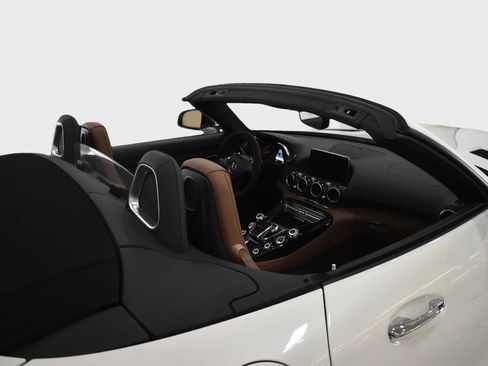 Used 2018 Mercedes-Benz AMG GT C image 11