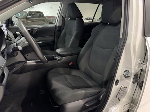 Used 2024 Toyota RAV4 LE image 25