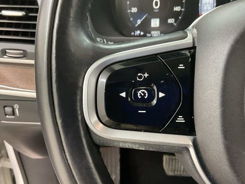 Used 2019 Volvo XC90 T6 Momentum w/ Advanced Package image 9