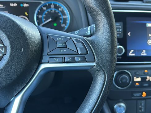 Certified 2023 Nissan Leaf S image 15