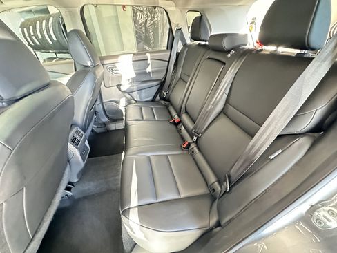 Used 2023 Nissan Rogue SV w/ SV Premium Package image 29