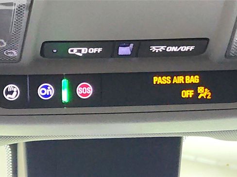 Used 2022 GMC Terrain SLT image 36