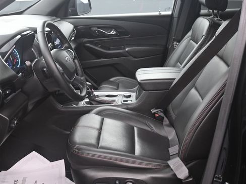 Used 2023 Chevrolet Traverse RS w/ LPO, Floor Liner Package AWD/4WD image 10