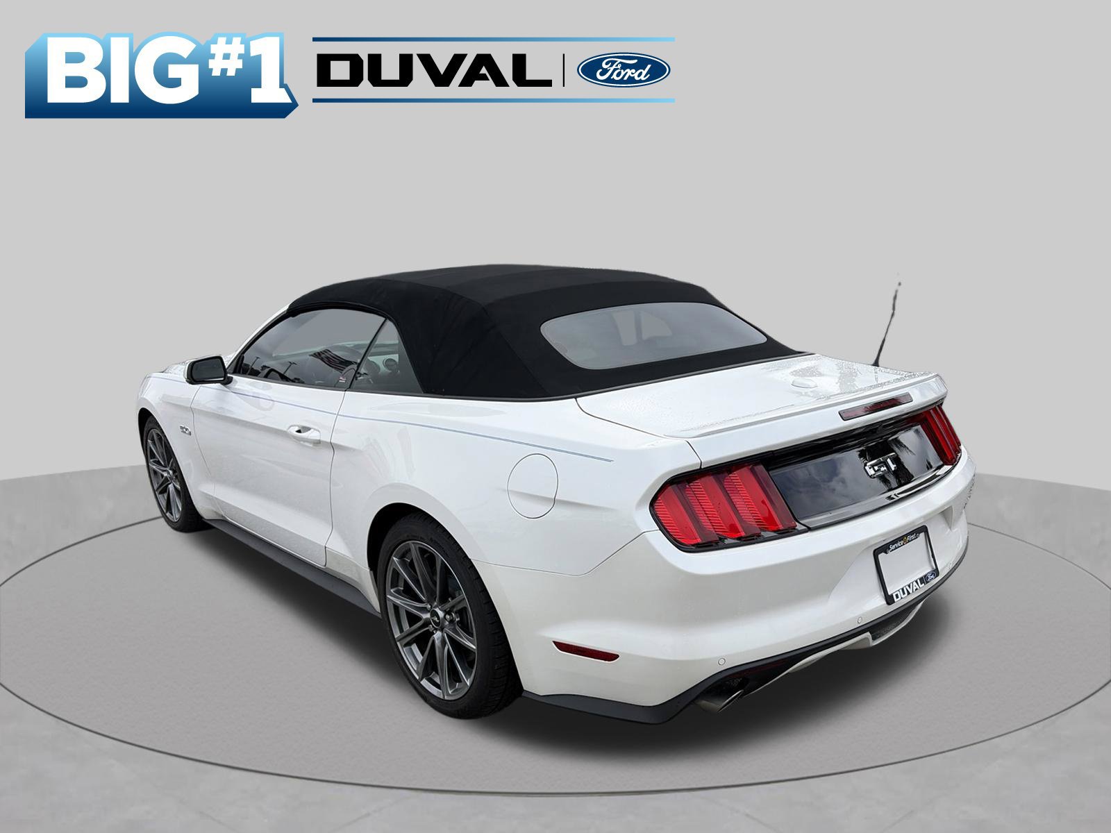 Used 2017 Ford Mustang GT Premium w/ Equipment Group 401A RWD image 4