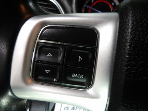 Used 2019 Dodge Journey SE w/ Premium Group FWD image 17