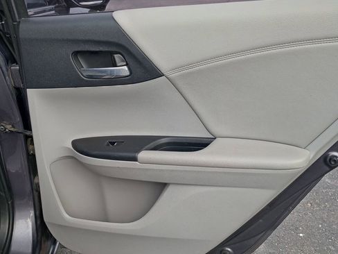 Used 2015 Honda Accord EX-L image 20