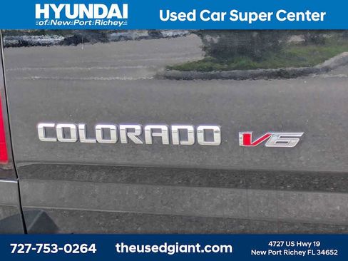 Used 2020 Chevrolet Colorado Z71 AWD/4WD image 14