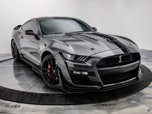 Used 2020 Ford Mustang Shelby GT500 w/ Technology Package RWD image 23