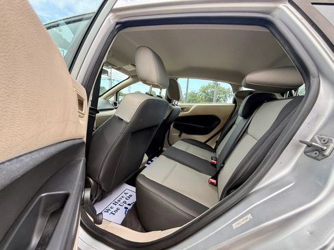 Used 2013 Ford Fiesta S w/ Convenience Pkg FWD image 5