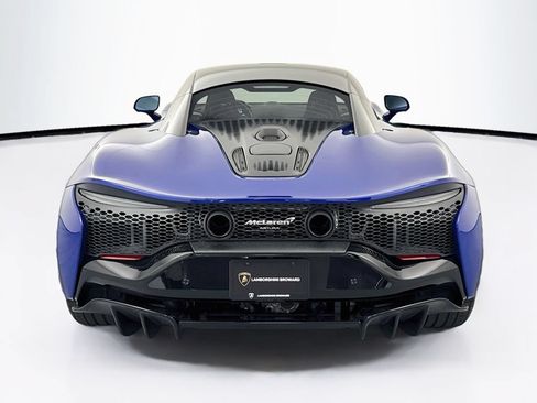 Used 2023 McLaren Artura RWD image 6