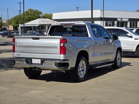 Used 2022 Chevrolet Silverado 1500 LTZ w/ LTZ Convenience Package II RWD image 5