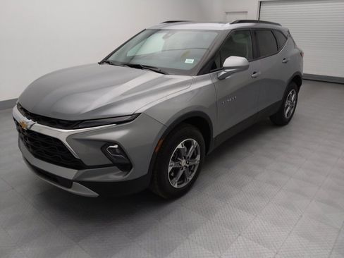 Used 2024 Chevrolet Blazer LT w/ Convenience Package image 2