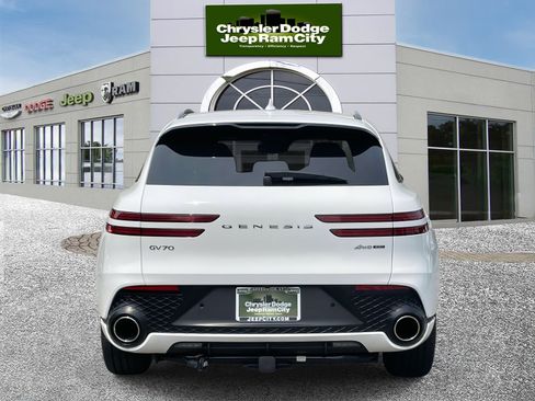 Used 2025 Genesis GV70 3.5T Sport w/ Sport Advanced Package image 7