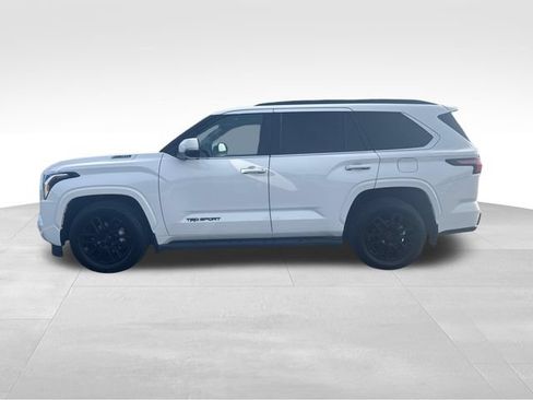 Used 2024 Toyota Sequoia SR5 w/ SR5 Premium Package AWD/4WD image 2