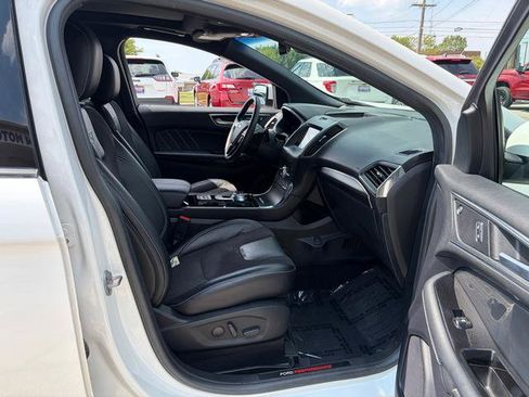 Used 2020 Ford Edge ST w/ Equipment Group 401A AWD/4WD image 32
