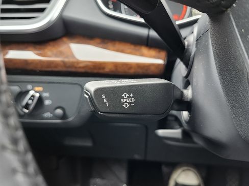 Used 2018 Audi Q5 2.0T Premium Plus w/ Premium Plus Package image 40