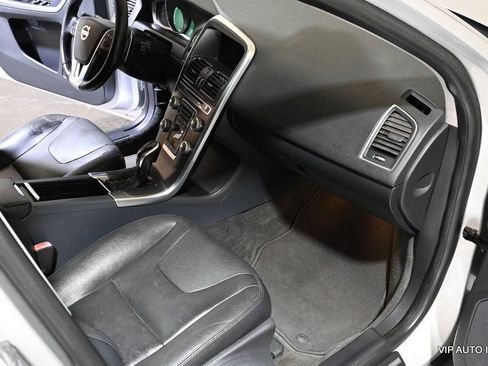 Used 2015 Volvo XC60 T6 Premier Plus image 14