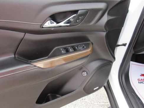 Used 2019 GMC Acadia SLE w/ Driver Alert Package I image 19