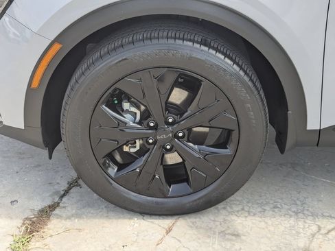 Certified 2025 Kia Sportage X-Line AWD/4WD image 38