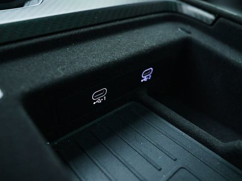 Used 2024 Lamborghini Urus S AWD/4WD image 47