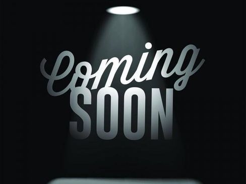 Used 2023 Chrysler Voyager LX image 4