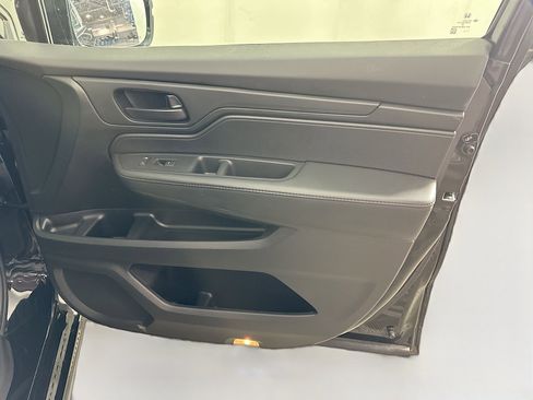 Used 2025 Honda Odyssey Sport-L image 34